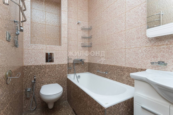 
   Продам 3-комнатную, 116.6 м², Березки мкр, 23

. Фото 10.