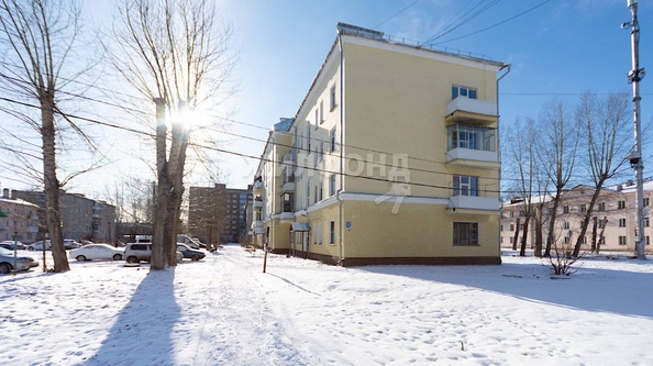 
   Продам комнату, 26 м², Военный городок ул, 102

. Фото 12.