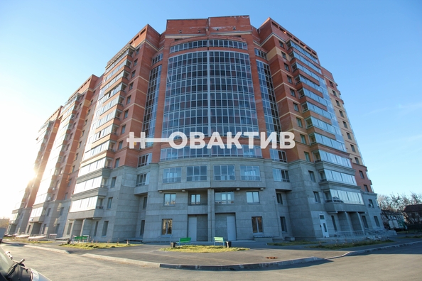 
   Продам 1-комнатную, 36 м², Есенина ул, 67

. Фото 1.