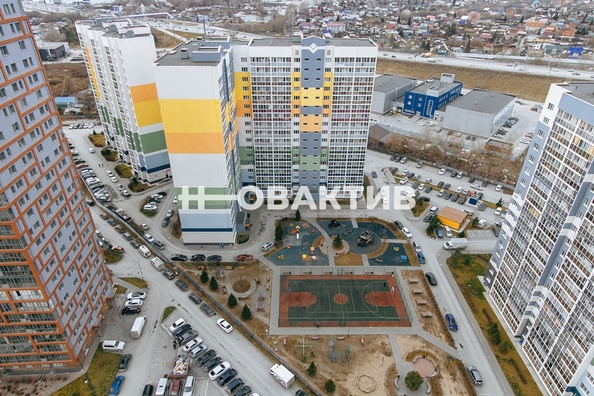 
   Продам 1-комнатную, 40 м², Ясный Берег ул, 8

. Фото 10.