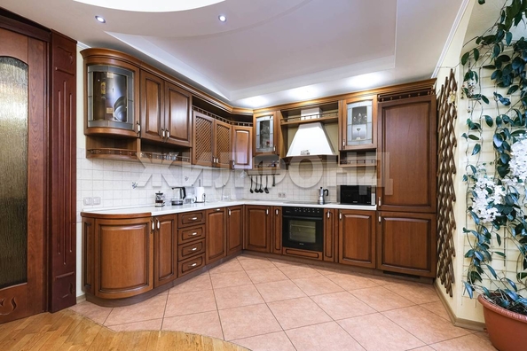 
   Продам 4-комнатную, 123.2 м², Зыряновская ул, 55

. Фото 7.