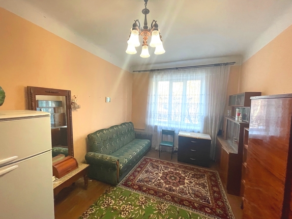 
   Продам 2-комнатную, 74 м², Геодезическая ул, 17

. Фото 2.