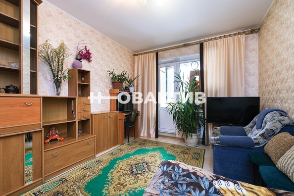 
   Продам 1-комнатную, 38 м², Ключ-Камышенское Плато ул, 20

. Фото 8.