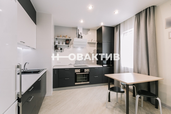 
   Продам 1-комнатную, 45 м², Узловая ул, 8/1

. Фото 1.