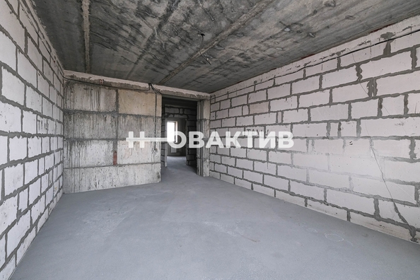 
   Продам 2-комнатную, 60.8 м², Ивлева ул, 160

. Фото 2.