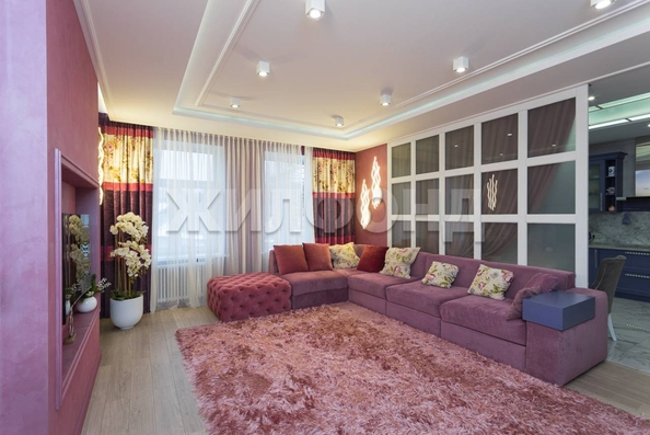 
   Продам 3-комнатную, 103.1 м², 1-е Мочищенское ш, 150

. Фото 12.