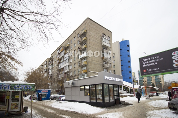 
   Продам 3-комнатную, 58.1 м², Челюскинцев ул, 44

. Фото 20.