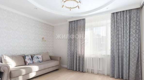 
   Продам 3-комнатную, 106.2 м², Горский мкр, 1

. Фото 7.