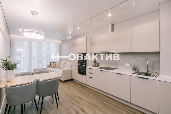 
   Продам 3-комнатную, 87 м², Владимира Заровного ул, 8

. Фото 1.