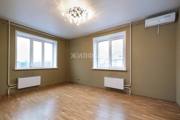 
   Продам 2-комнатную, 57.8 м², Серебряные ключи ул, 4

. Фото 1.