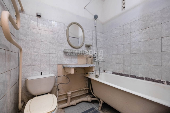 
   Продам 2-комнатную, 42.6 м², Ватутина ул, 75/1

. Фото 11.