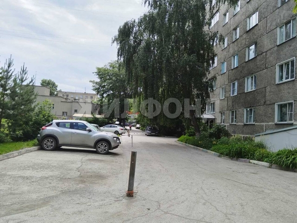 
   Продам 3-комнатную, 53.5 м², Шмидта ул, 12

. Фото 2.