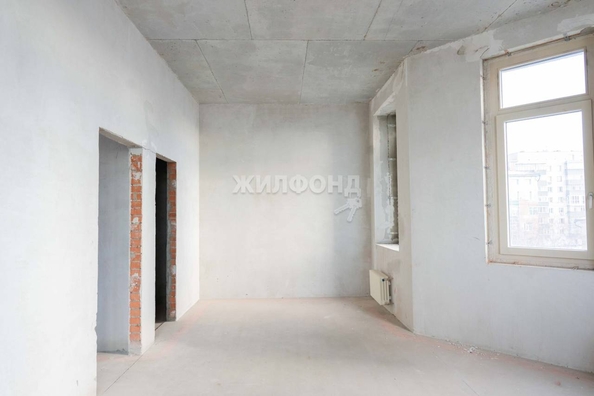 
   Продам 2-комнатную, 77.7 м², Щетинкина ул, 18

. Фото 8.