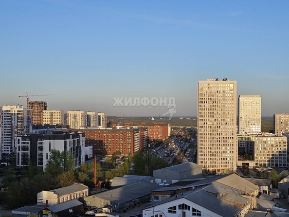 
   Продам 2-комнатную, 62.1 м², Владимира Заровного ул, 6

. Фото 10.