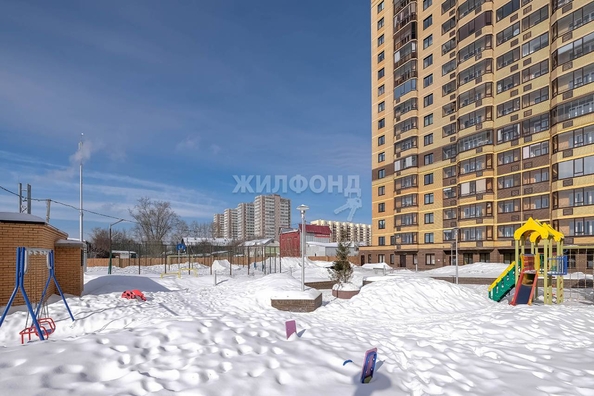 
   Продам 3-комнатную, 53.8 м², Кирова ул, 236

. Фото 16.