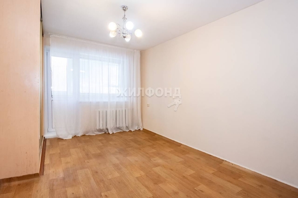 
   Продам 1-комнатную, 32 м², Рельсовая ул, 5

. Фото 1.