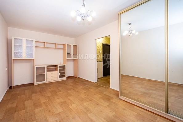 
   Продам 1-комнатную, 32 м², Рельсовая ул, 5

. Фото 3.