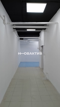 
   Сдам помещение свободного назначения, 35 м², Адриена Лежена ул, 25

. Фото 9.