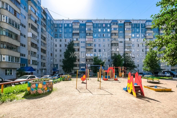 
   Продам 3-комнатную, 65.6 м², В. Высоцкого ул, 39

. Фото 27.