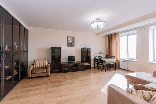 
   Продам 2-комнатную, 90.5 м², Зыряновская ул, 55

. Фото 3.