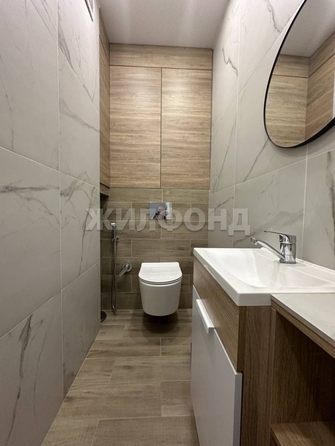 
   Продам 3-комнатную, 83.4 м², Героев Революции ул, 25

. Фото 12.