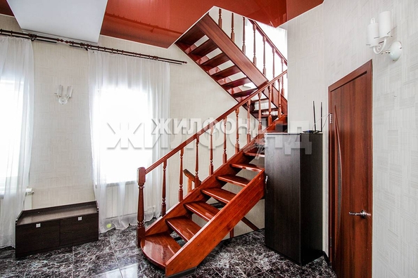 
   Продам дом, 350 м², Марусино село

. Фото 15.