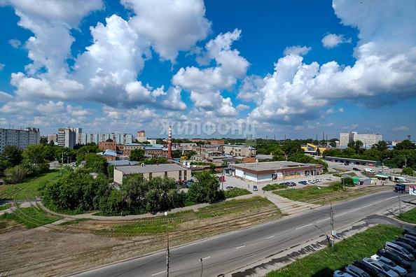 
   Продам 1-комнатную, 39.5 м², Троллейная ул, 1

. Фото 25.