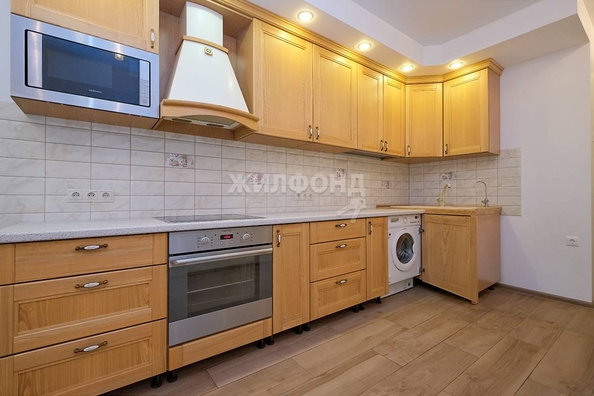 
   Продам 2-комнатную, 65 м², Горский мкр, 10

. Фото 1.