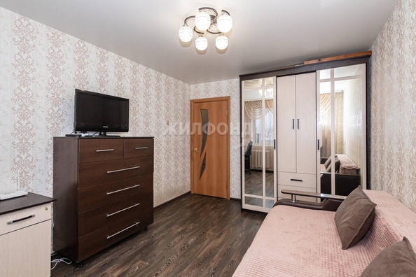 
   Продам 2-комнатную, 47.5 м², Петухова ул, 130

. Фото 10.