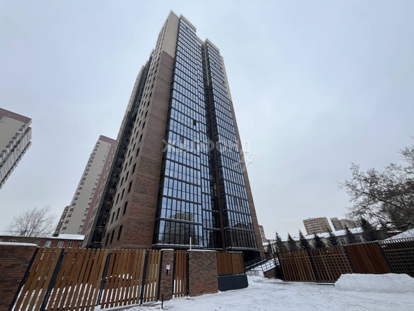 
   Продам 2-комнатную, 60.1 м², Ядринцевская ул, 57

. Фото 21.