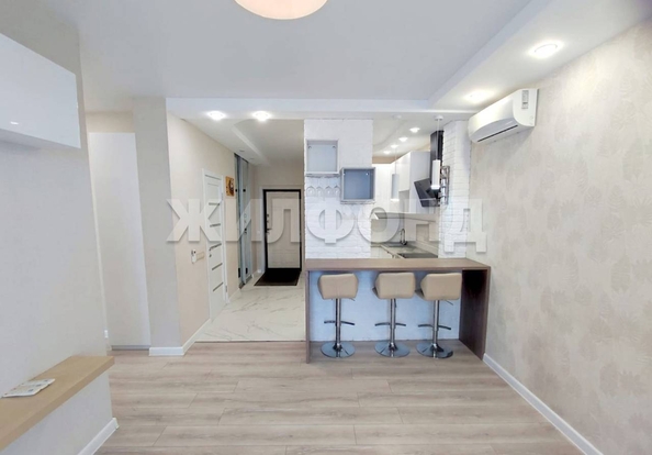 
   Продам 3-комнатную, 83.5 м², Плахотного ул, 80

. Фото 4.