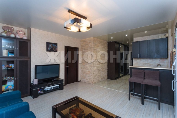 
  Продается 3-комн. квартира, 72.8 м², Овражная ул, д. 11
. Фото 2.