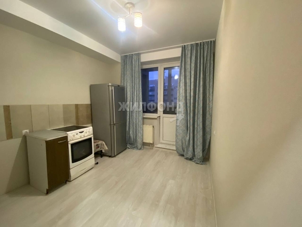 
   Продам 1-комнатную, 34.5 м², Петухова ул, 14

. Фото 9.