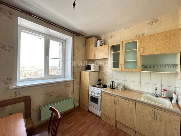 
   Продам 1-комнатную, 38 м², Сибиряков-Гвардейцев ул, 64/1

. Фото 3.