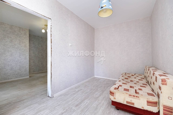 
   Продам 2-комнатную, 43 м², Бориса Богаткова ул, 186

. Фото 10.