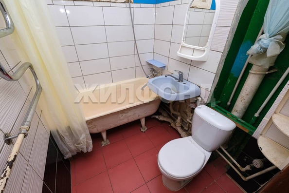
   Продам 2-комнатную, 43 м², Бориса Богаткова ул, 186

. Фото 4.