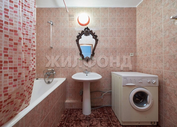 
   Продам 5-комнатную, 183.6 м², Сибиряков-Гвардейцев ул, 23/1

. Фото 8.