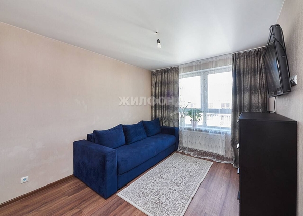 
   Продам 2-комнатную, 48 м², Дунаевского ул, 14/2

. Фото 2.