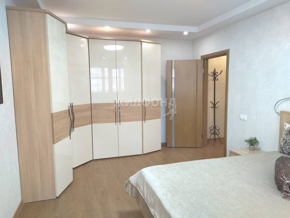 
   Продам 2-комнатную, 56.3 м², Тюленина ул, 14

. Фото 4.