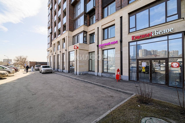 
   Продам 3-комнатную, 58.7 м², Фабричная ул, 65/2

. Фото 42.