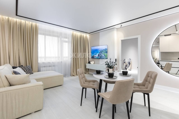 
   Продам 3-комнатную, 62.6 м², Ленинградская ул, 106

. Фото 1.