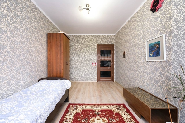 
   Продам 3-комнатную, 103.3 м², Сухарная ул, 96/2

. Фото 30.