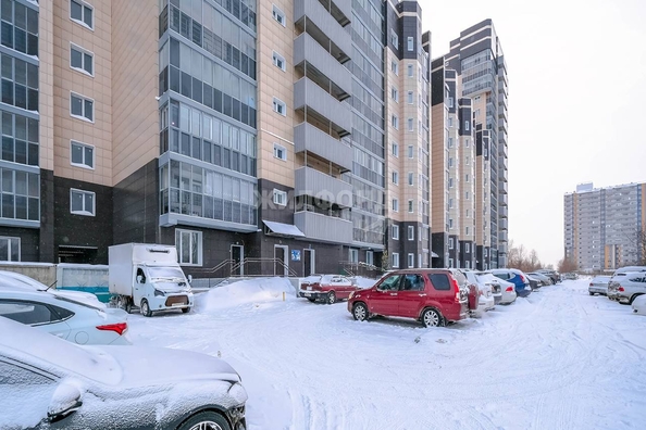 
   Продам 2-комнатную, 63.6 м², Сибиряков-Гвардейцев ул, 44/7

. Фото 34.