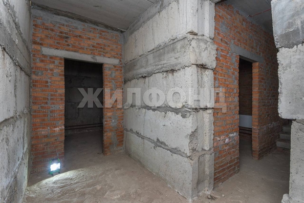 
   Продам 3-комнатную, 101.3 м², Герцена ул, 1/1

. Фото 7.