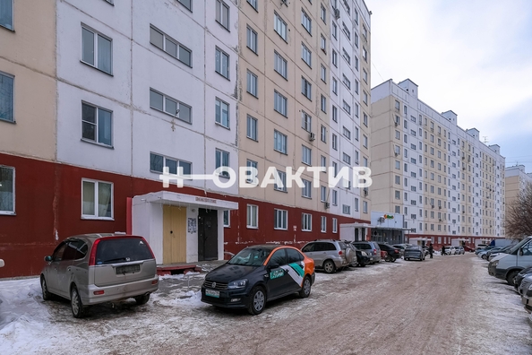 
   Продам 2-комнатную, 76 м², Татьяны Снежиной ул, 51

. Фото 25.