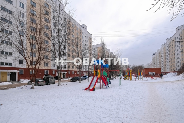 
   Продам 2-комнатную, 76 м², Татьяны Снежиной ул, 51

. Фото 27.