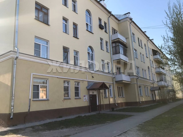 
  Продается 3-комн. квартира, 83 м², Военный городок ул, д. 102
. Фото 3.