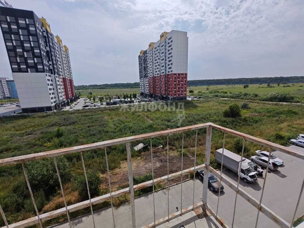 
   Продам студию, 30.1 м², Титова ул, 250

. Фото 7.