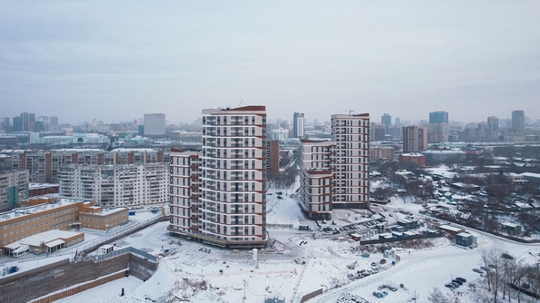 
   Продам 4-комнатную, 95.55 м², Беринг, дом 2

. Фото 10.