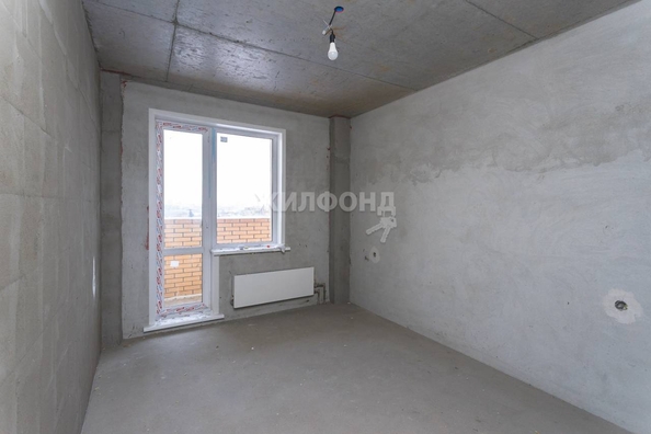 
   Продам 3-комнатную, 74.1 м², Виктора Уса ул, 1/1

. Фото 4.